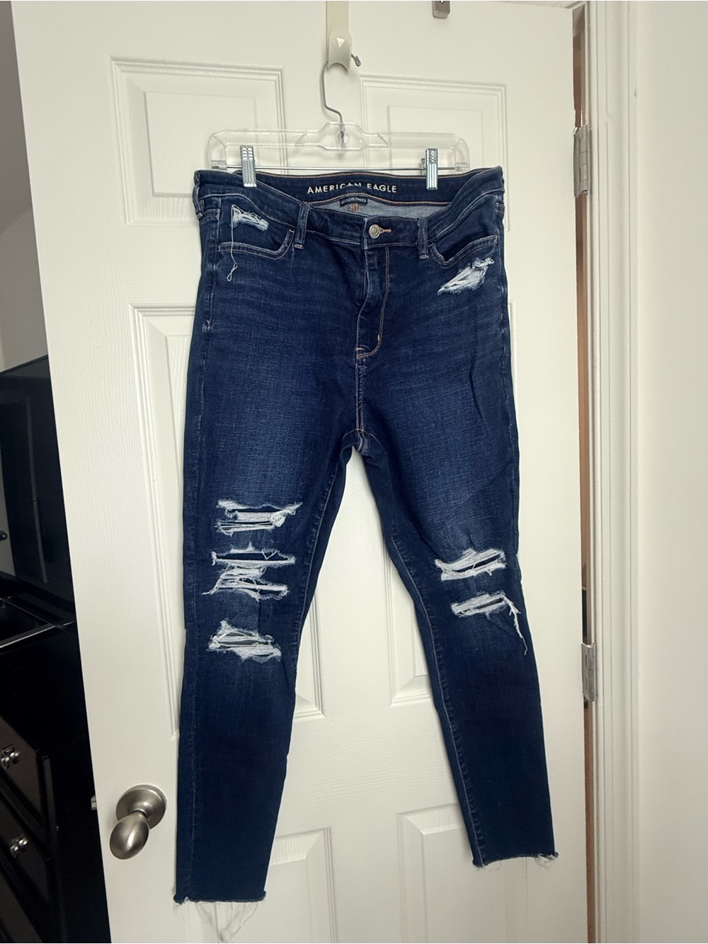 American Eagle Outfitters Dark Blue Distressed Skinny Jeans size 16